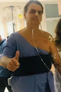 Bolsonaro está com pneumonia mas permanece na unidade semi intensiva 2019 02 07t192120z 854377408 rc17ceed8dd0 rtrmadp 3 brazil bolsonaro Divulgação PR