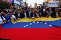 Brasil pode adotar pequenas sanções à Venezuela diz Mourão Luisa Gonzalez REUTERS