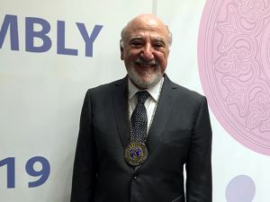 Brasileiro assume presidência Divulgação