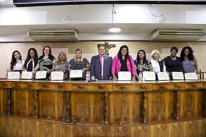 Mulheres são homenageadas pelo vereador Alex Rosa Homenagem Art Vídeo Victor Hugo