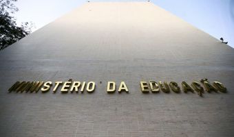 MEC determina volta às aulas presenciais a partir de janeiro Marcelo Camargo Agencia Brasil