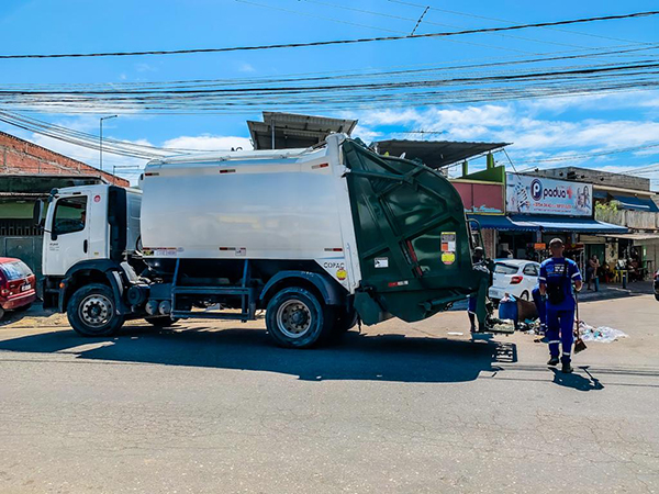 Com quase três toneladas lixo retiradas das ruas, coleta em Meriti está voltando ao normal