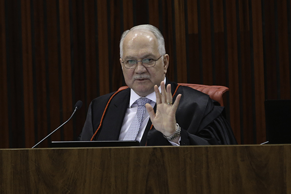 Fachin anula condenações de Lula na Lava Jato
