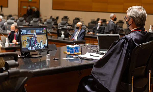 Foto: Banco de Imagens Tribunal especial aprova impeachment de Witzel
