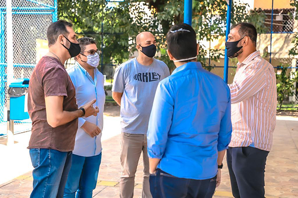 Foto: Banco de Imagens Campeão do MMA, Minotouro, visitou a Vila Olímpica de São João de Meriti