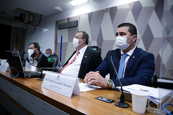 Miranda aponta Ricardo Barros como mentor de pressões no Ministério da Saúde