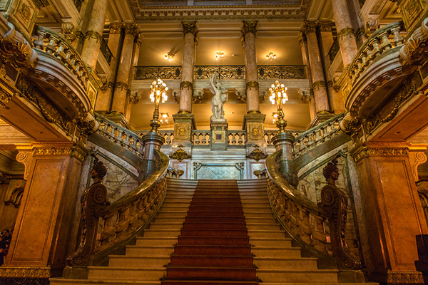 Foto: Banco de Imagens Theatro Municipal reabre as portas ao público com visitas guiadas e virtual