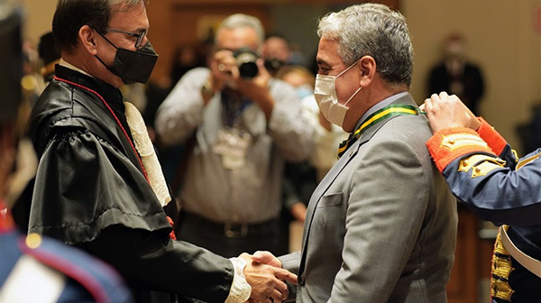 Foto: Banco de Imagens Presidente da Alerj é homenageado pelo TRE-RJ