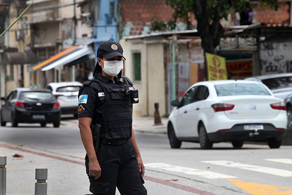 Governador lança câmeras operacionais portáteis para ações de segurança pública