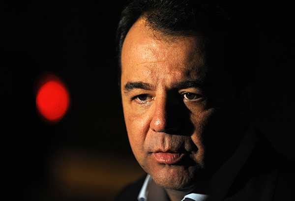 Justiça concede prisão domiciliar a ex-governador do Rio