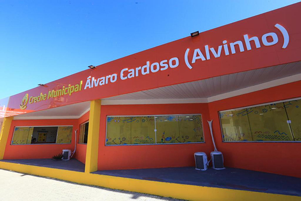 Prefeitura inaugura creche para atender 300 crianças no bairro Jardim Gláucia