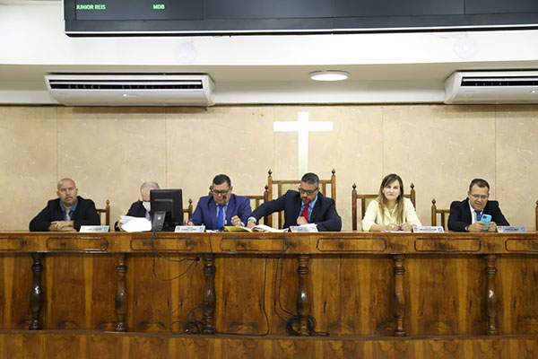 Câmara de Duque de Caxias reelege Mesa Diretora para biênio 2023/24