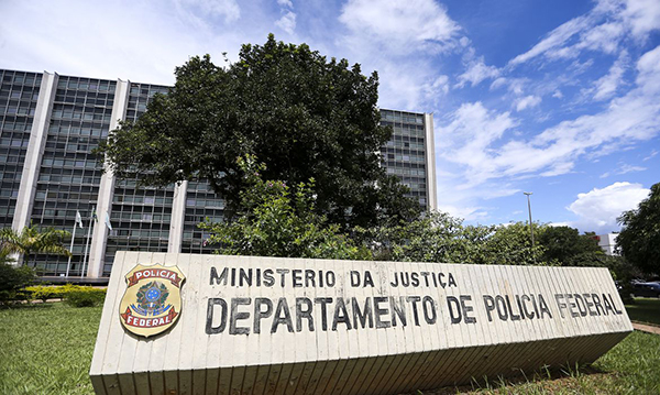 Foto: Banco de Imagens PF desarticula organização criminosa que promovia pirâmide financeira