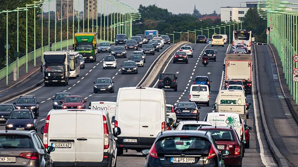Foto: Banco de Imagens Regulamentada lei que permite parcelamento de dívidas do IPVA