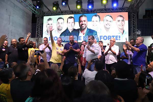 Foto: Banco de Imagens Presidente da Câmara de Caxias, Celso do Alba, promove evento com time de candidatos