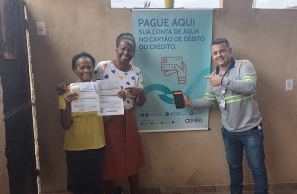 Foto: Banco de Imagens Águas do Rio disponibiliza pagamento de contas através de lideranças comunitárias