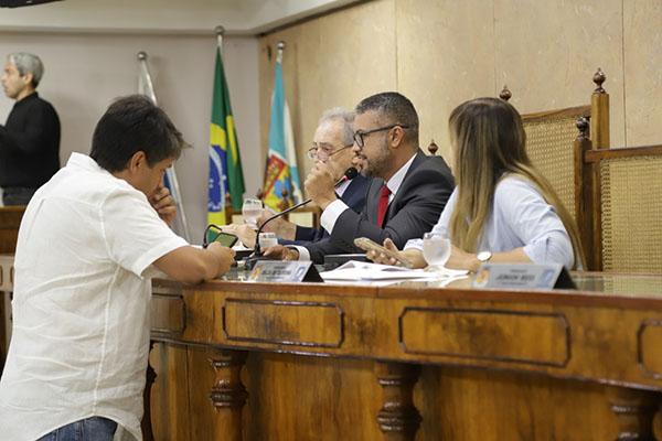 Vereadores fazem solicitações para diversas áreas à Prefeitura de Duque de Caxias