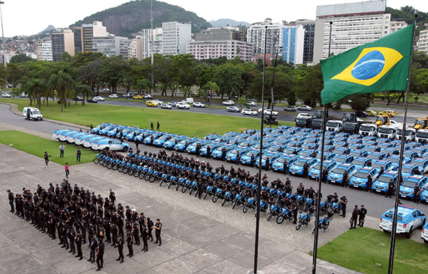 Governador entrega mais um lote de novas viaturas semiblindadas à Polícia Militar