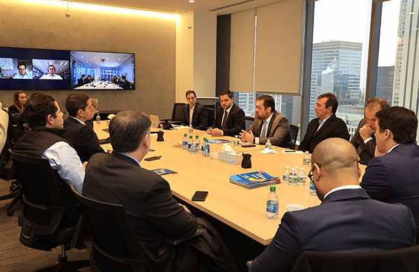 Foto: Banco de Imagens Cláudio Castro destaca investimentos do Estado na economia sustentável em reunião com a XP