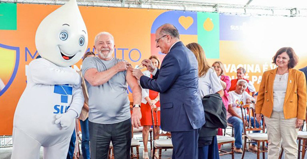 Foto: Banco de Imagens Com Lula vacinado país abre Movimento Nacional pela Vacinação