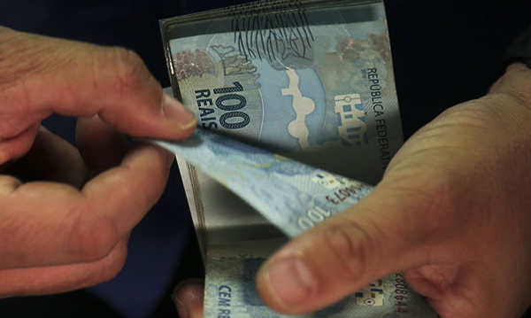 Poupança tem retirada recorde de R$ 33,63 bi em janeiro