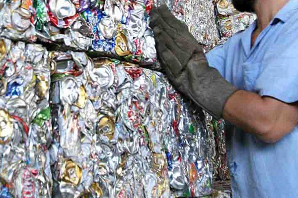 Secretaria do Ambiente e Sustentabilidade entra para o Guinness Book com ação de reciclagem na Sapucaí