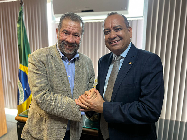 Foto: Banco de Imagens Deputado Max Lemos acerta retorno ao PDT