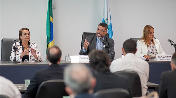 Comissão da Alerj ouve representantes da Rio+ saneamento sobre desabastecimento de água