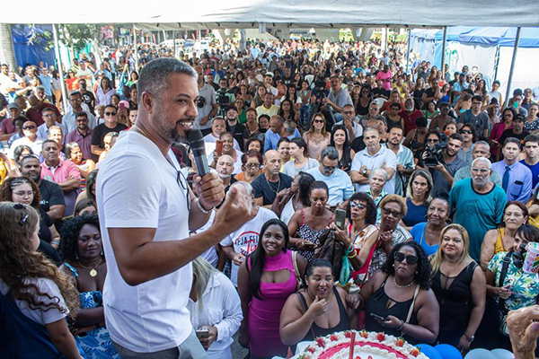 Celso do Alba comemora aniversário e reúne família, amigos e autoridades