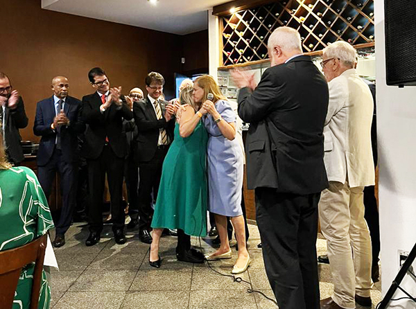 Foto: Banco de Imagens Vice-presidente da OAB-RJ presta contas durante encontro em Duque de Caxias