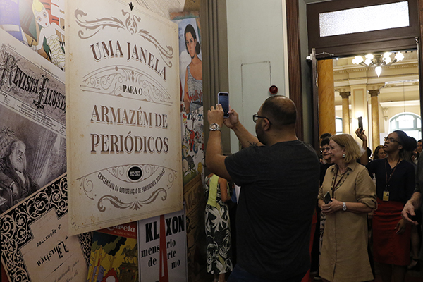 Exposição conta a história dos periódicos do país