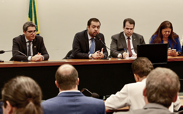 “Somos a favor da reforma tributária, mas precisamos de um modelo que beneficie a população de todo o Brasil”