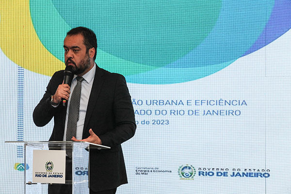 Cláudio Castro abre Fórum de Eficiência Energética no Palácio Guanabara
