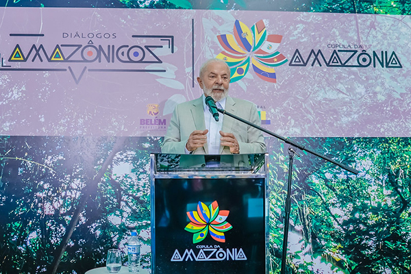 Foto: Banco de Imagens Lula defende resultado da Cúpula da Amazônia e seu documento final