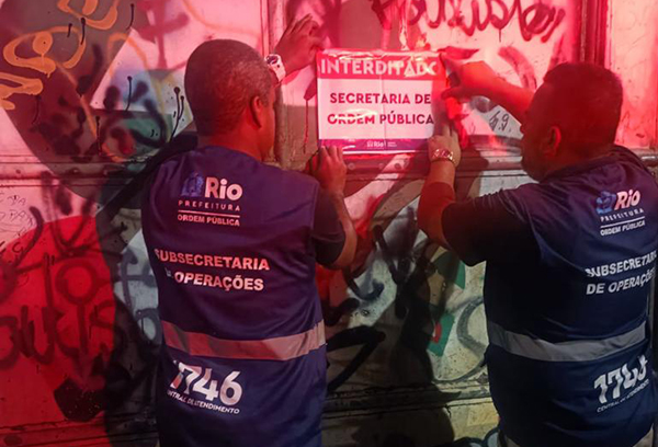 Prefeitura do Rio e PM apreendem 50 quilos de cobre e mais de 100 quilos de cabos em ferros-velhos