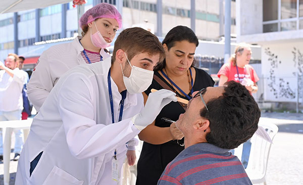Foto: Banco de Imagens Alerj realiza ação gratuita de saúde bucal no largo da carioca
