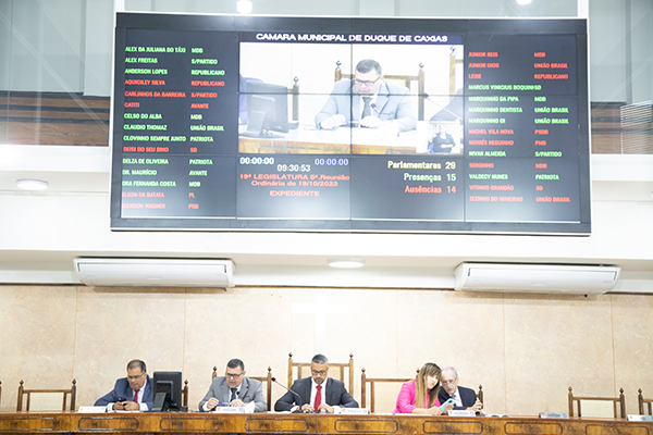 Vereadores apresentam projetos ao Executivo