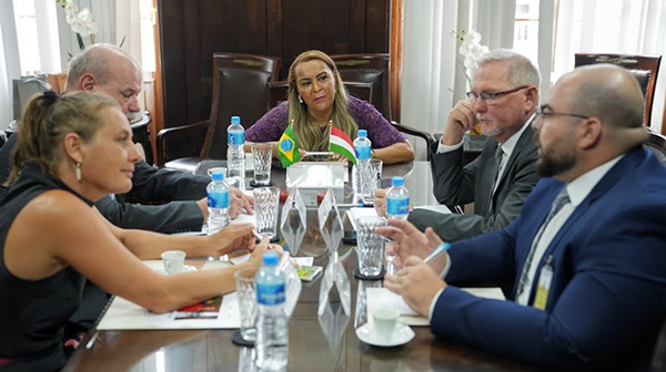 Comitiva húngara visita a Assembleia legislativa do RJ