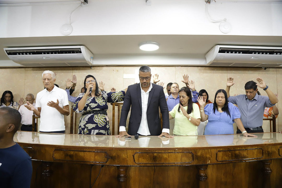 Celso do Alba comemora aniversário na presença de amigos e autoridades