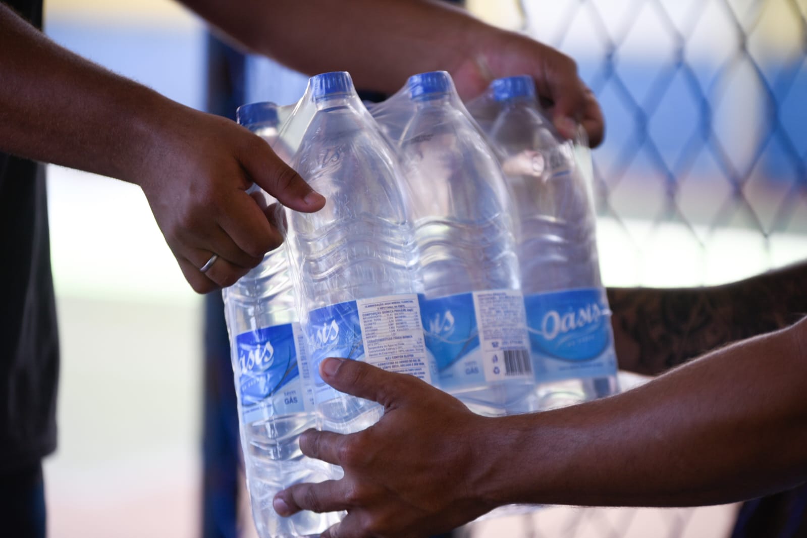 Foto: Banco de Imagens Assistência Social distribui mais 6.500 litros de água mineral em Itaipuaçu e Inoã