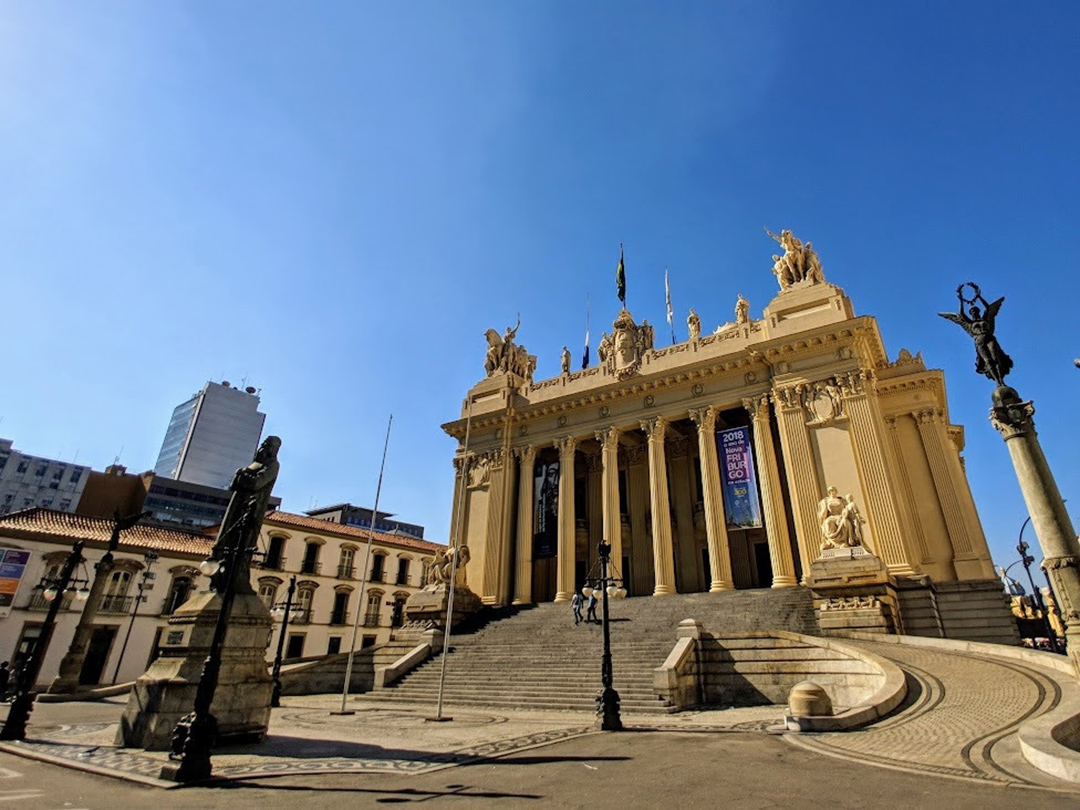 Foto: Banco de Imagens Palácio Tiradentes celebra 98 anos com apresentação musical gratuita no plenário