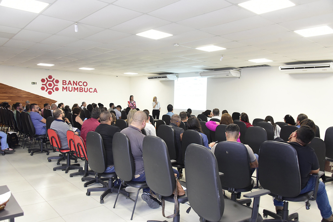Plano Plurianual de Maricá é apresentado em reunião no Centro
