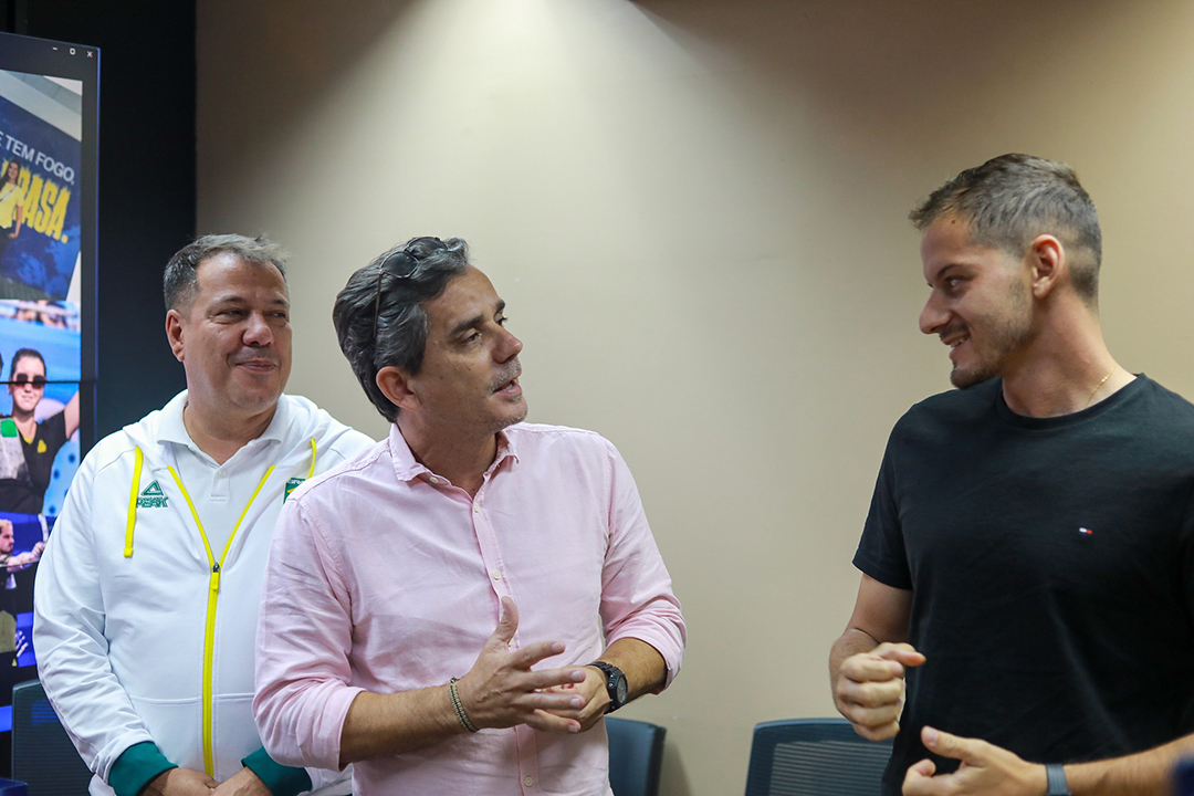 Foto: Banco de Imagens Arqueiro olímpico Marcus D’Almeida visita a Prefeitura de Maricá