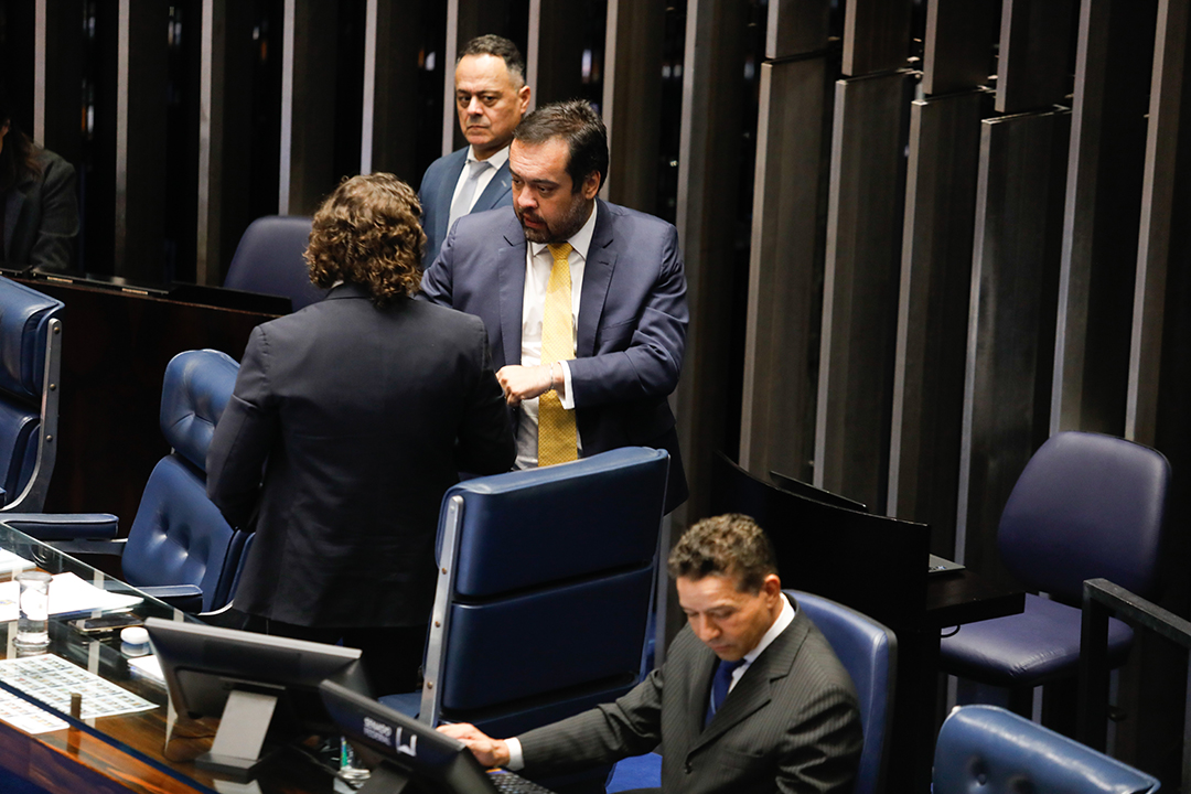 Foto: Banco de Imagens Cláudio Castro defende renegociação da dívida do RJ com a União no Senado