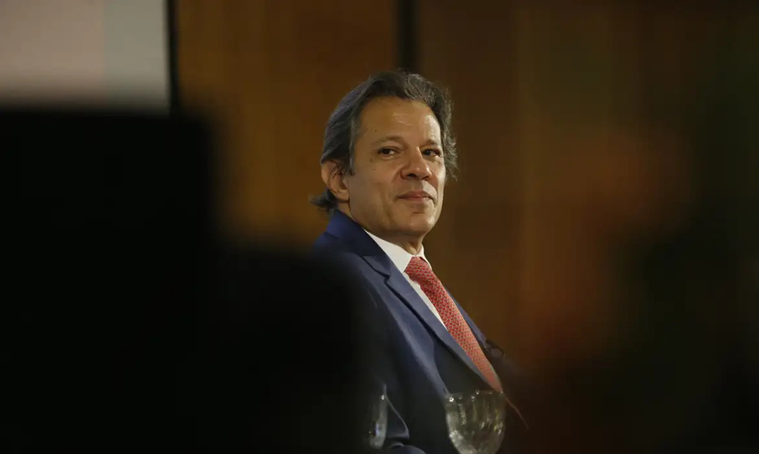 Foto: Banco de Imagens Em Nova York, Haddad diz que despesas estão dentro do arcabouço