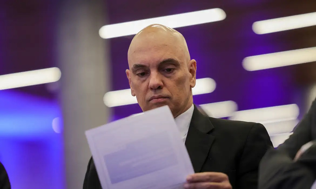 Foto: Banco de Imagens Moraes transfere R$ 18 milhões da Starlink para a União