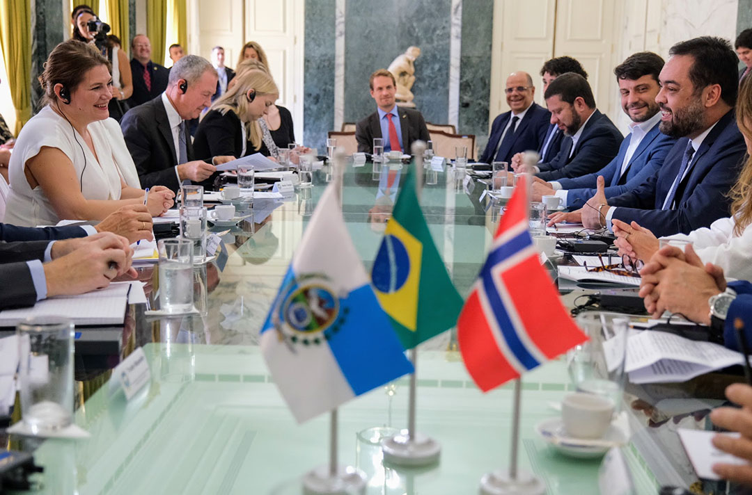 Governador discute investimentos no setor de energia com o Governo da Noruega