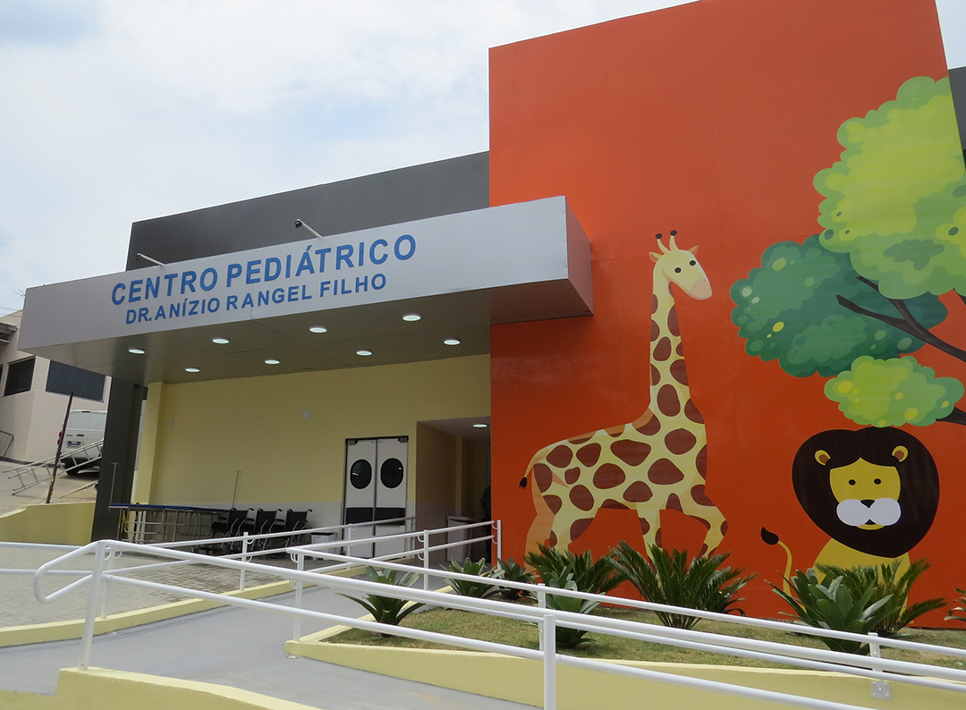 Centros Materno e Pediátrico do Hospital Conde Modesto Leal celebram aniversário com renovação e avanços