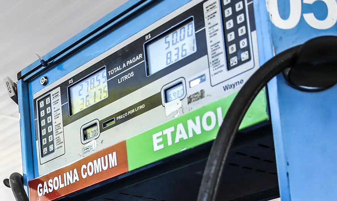 Foto: José Cruz/Agência Brasil Governo anuncia aumento do etanol na gasolina para 30%