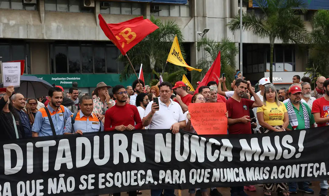 Foto: José Cruz/Agência Brasil Número de autocracias supera o de democracias no mundo, diz estudo